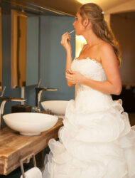 Unieke bruidsjurk van “Say yes to the dress” + bijpassende petticoat (S)