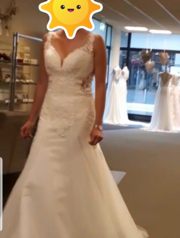 Prachtige mooie fit&flare trouwjurk van Ladybird 2020